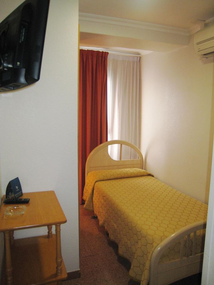 Hostal Pensimar Otel El Altet Dış mekan fotoğraf