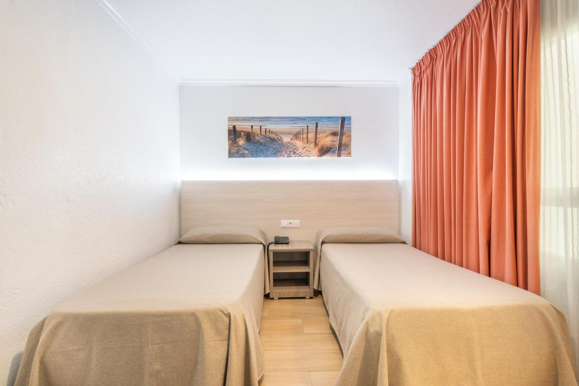Hostal Pensimar El Altet Dış mekan fotoğraf