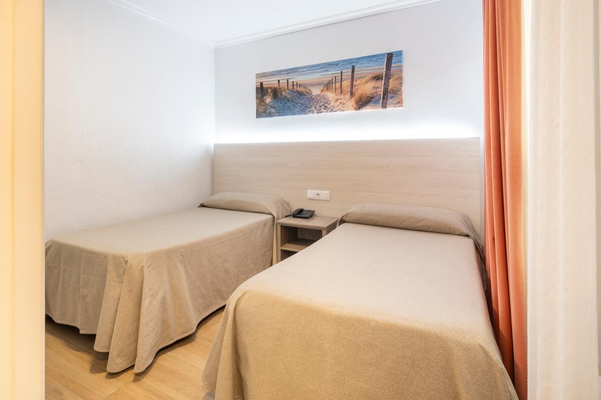 Hostal Pensimar El Altet Dış mekan fotoğraf