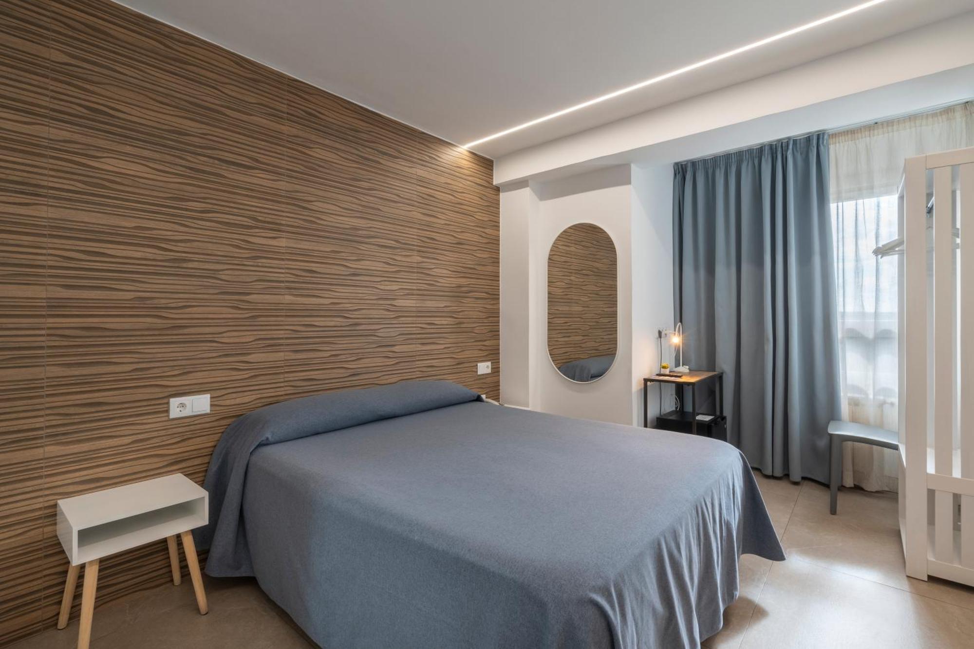 Hostal Pensimar El Altet Dış mekan fotoğraf