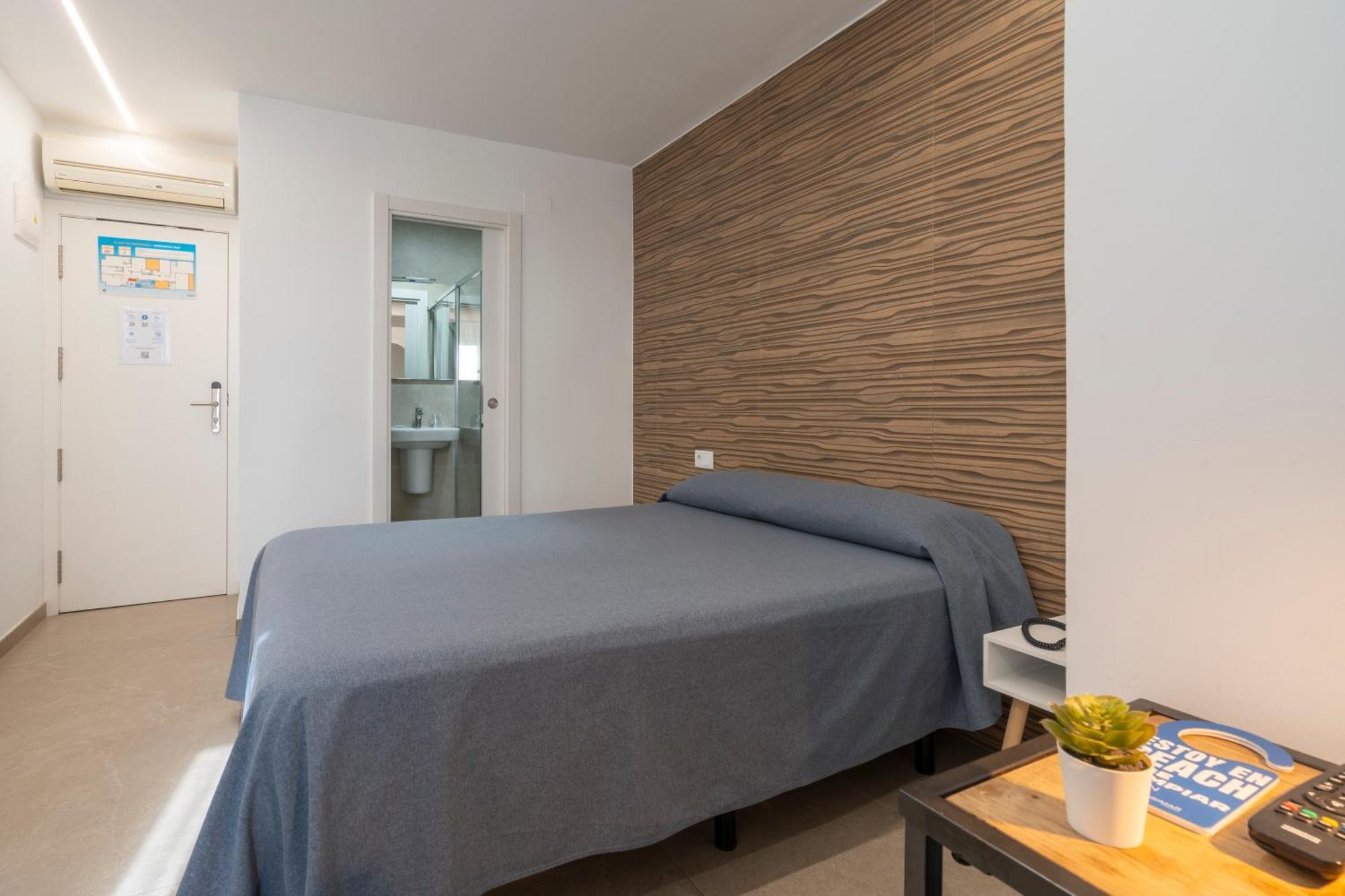 Hostal Pensimar El Altet Dış mekan fotoğraf