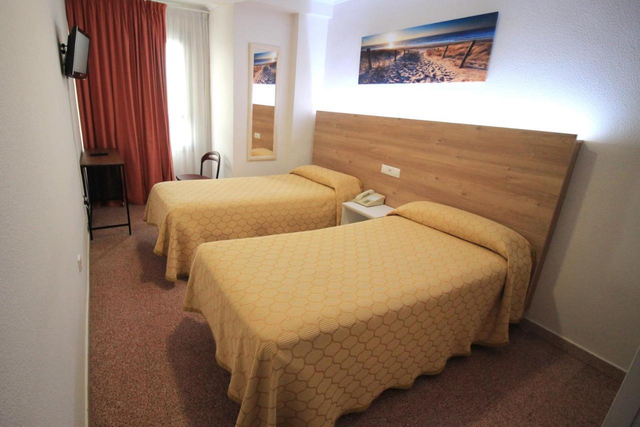 Hostal Pensimar Otel El Altet Dış mekan fotoğraf