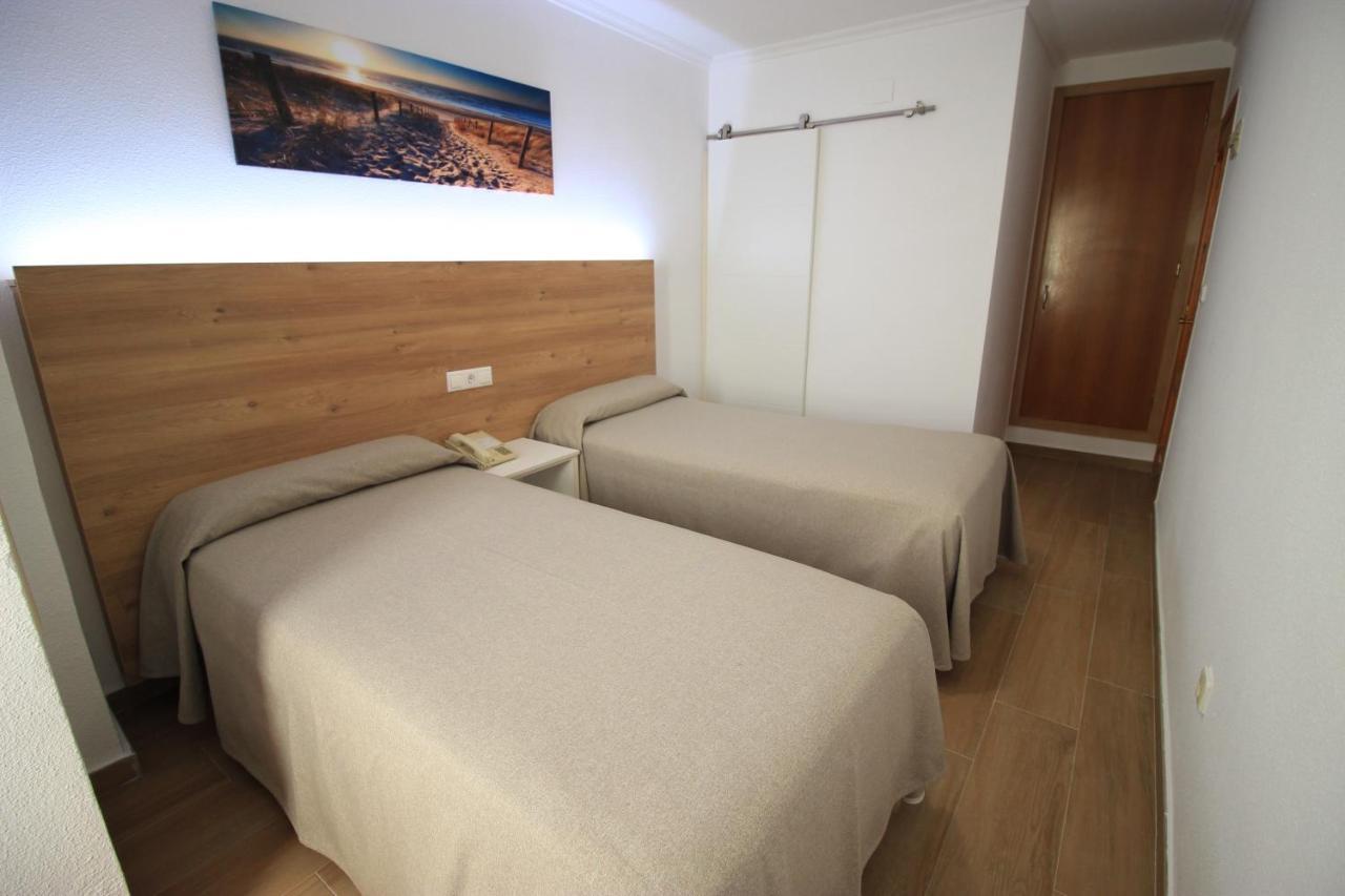 Hostal Pensimar El Altet Dış mekan fotoğraf