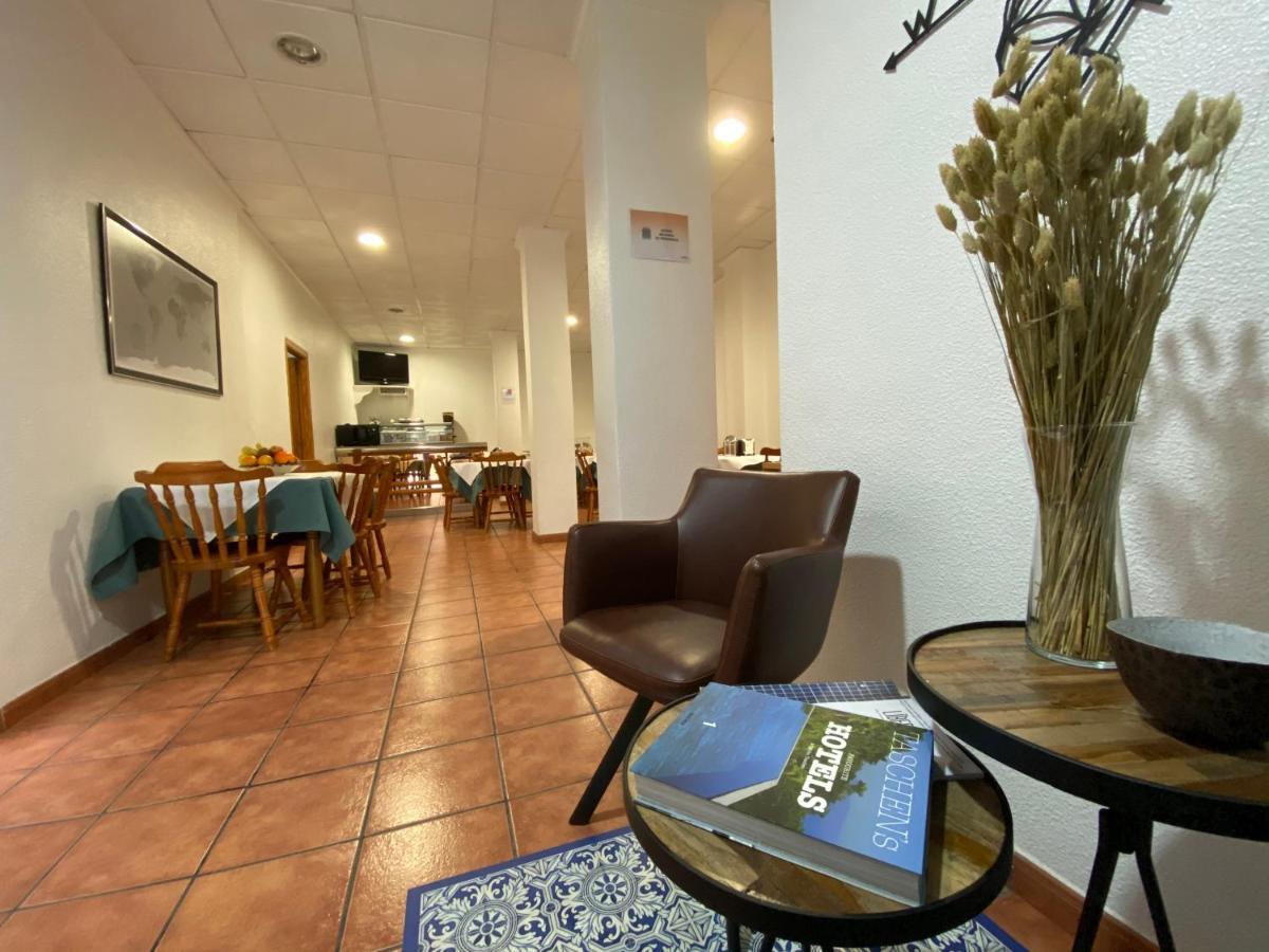Hostal Pensimar El Altet Dış mekan fotoğraf