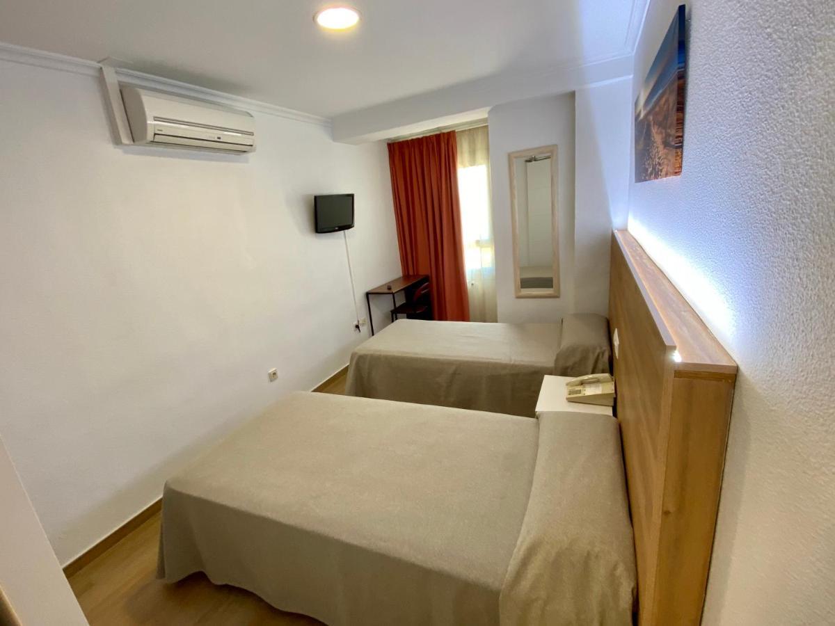 Hostal Pensimar Otel El Altet Dış mekan fotoğraf