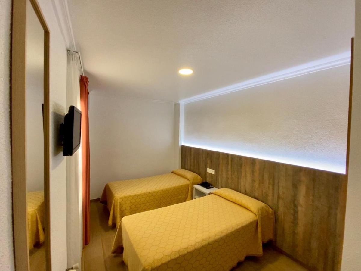 Hostal Pensimar El Altet Dış mekan fotoğraf