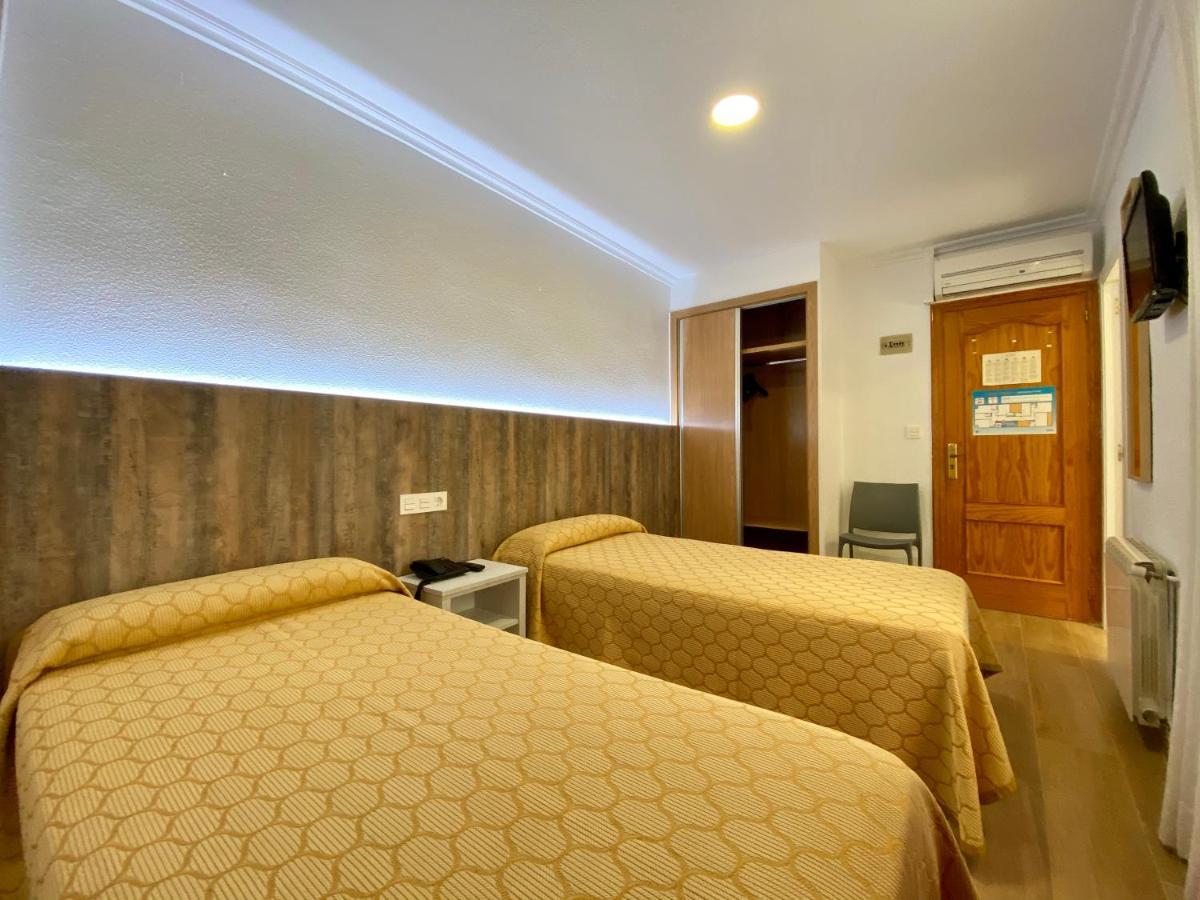 Hostal Pensimar El Altet Dış mekan fotoğraf