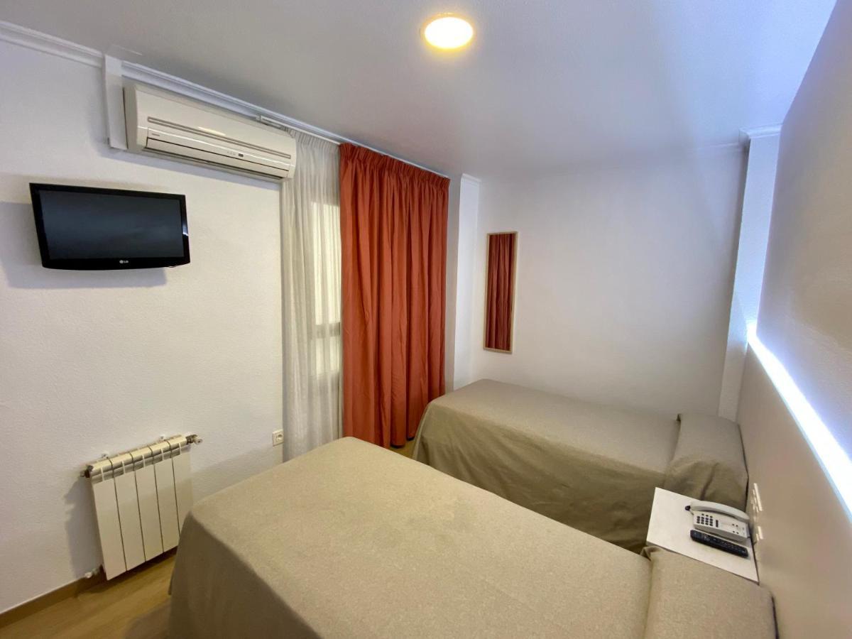 Hostal Pensimar El Altet Dış mekan fotoğraf